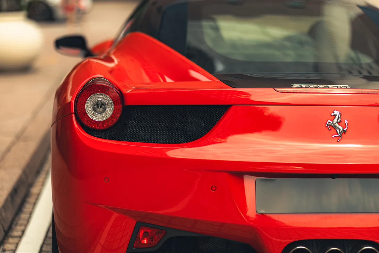 Ferrari 458 Italia, photo 4 of 6
