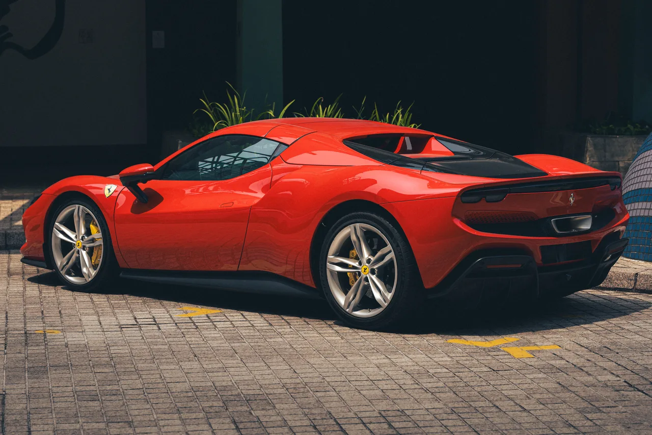 Ferrari 296 GTS, photo 3 of 7